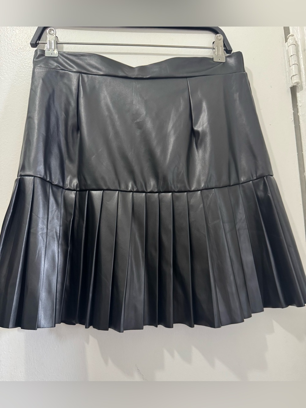 Women’s leather mini skirt size XL